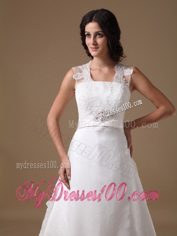 Beautiful Square Court Train Lace Wedding Gowns with Beading