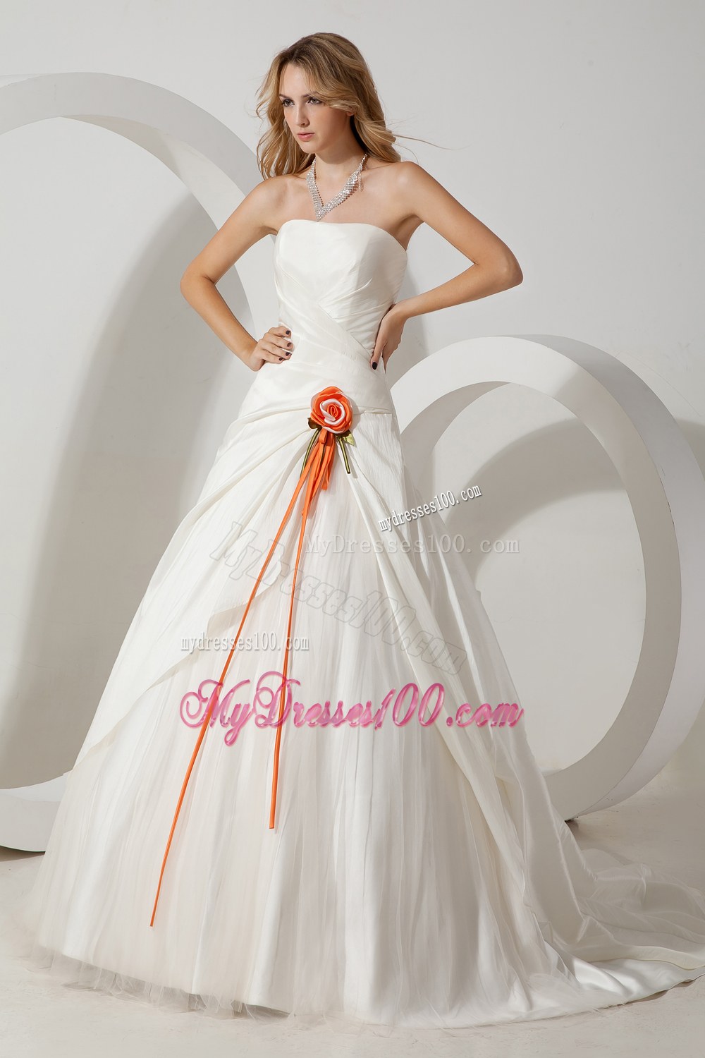 Beautiful Strapless Brush Train Hand Made Flower Wedding Gowns