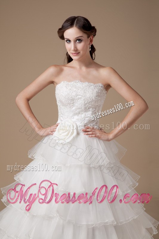Beautiful Strapless Brush Train Hand Made Flowers Bridal Gowns