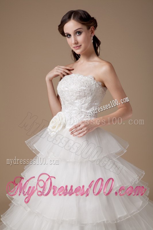 Beautiful Strapless Brush Train Hand Made Flowers Bridal Gowns
