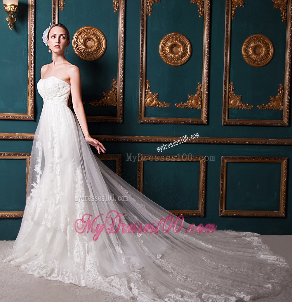 Beautiful Strapless Chapel Train Wedding Dresses with Beading