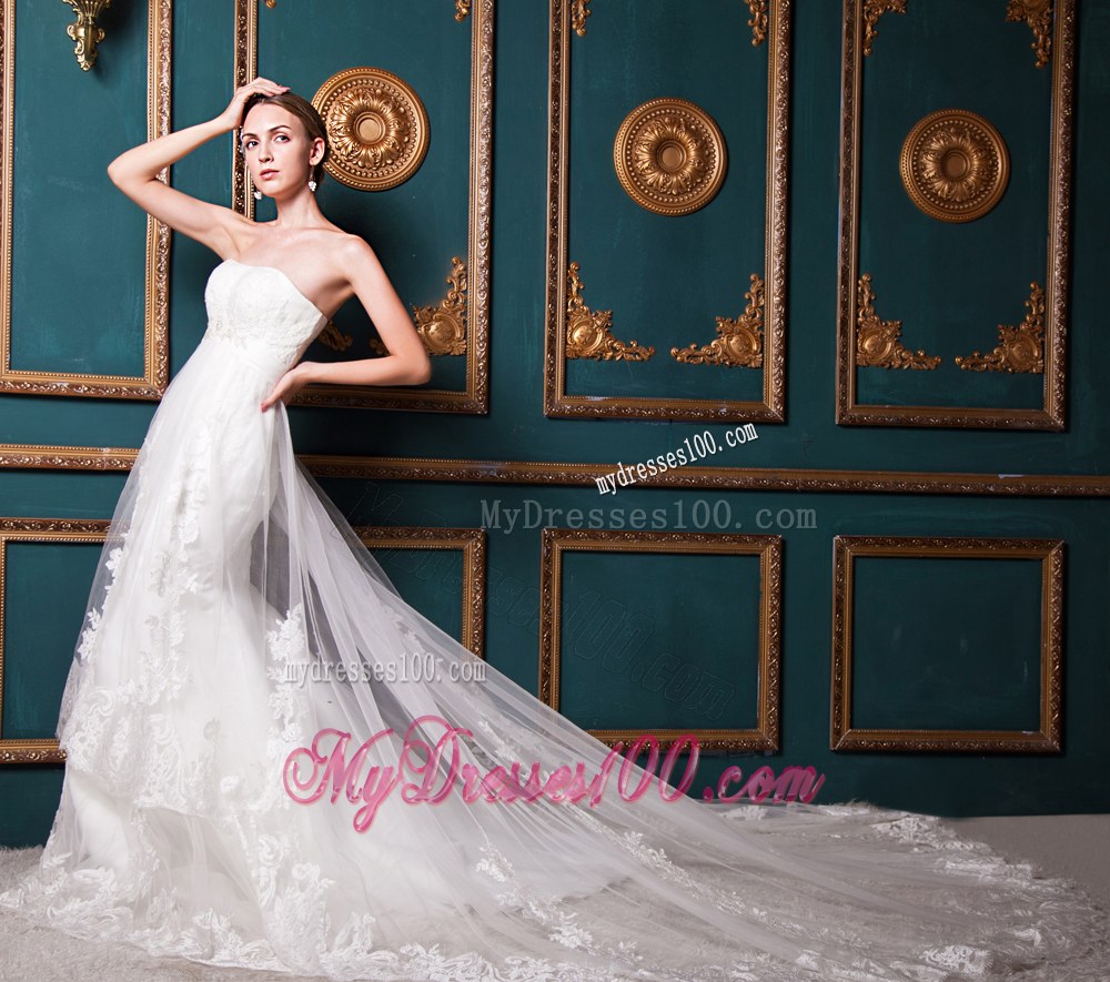 Beautiful Strapless Chapel Train Wedding Dresses with Beading
