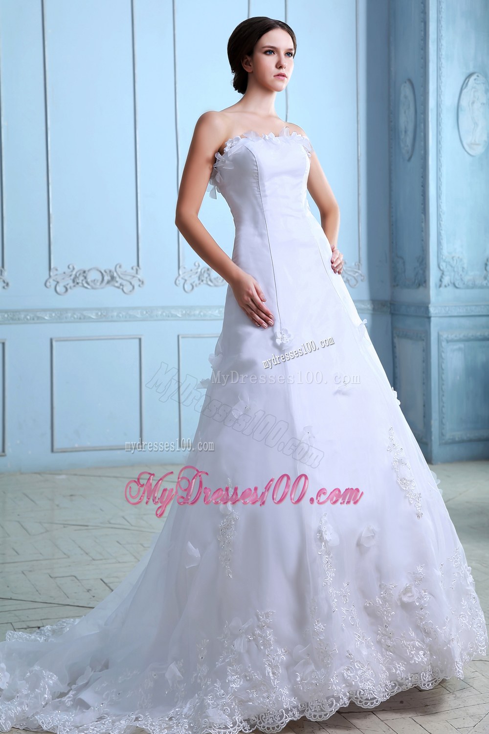 Beautiful Strapless Court Train Lace Flowers Wedding Dresses