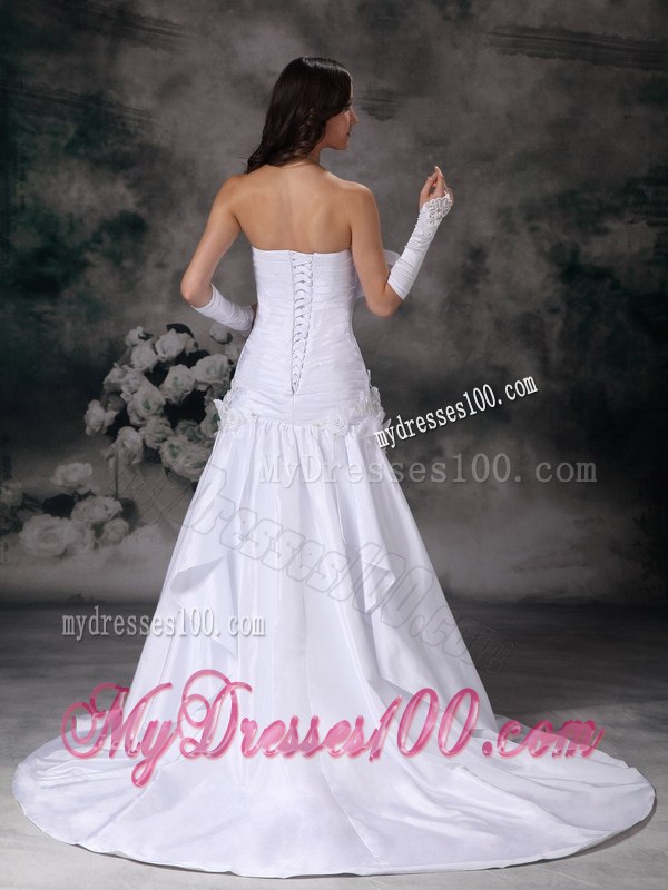 Beautiful Strapless Court Train Wedding Dresses with Hand Made Flowers