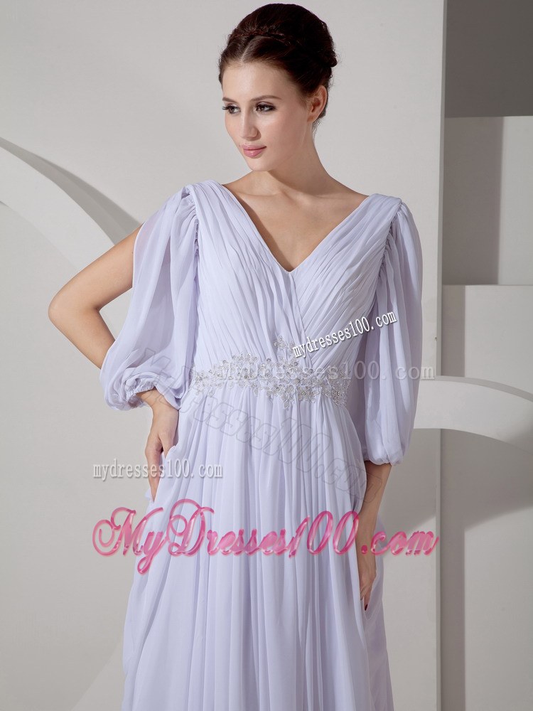 V-neck Brush Train Appliques Wedding Dress with 3 4 Length Sleeves