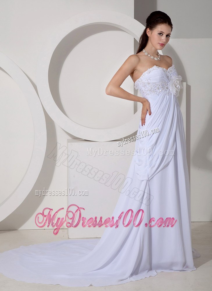 Sweetheart Court Train Flowers Appliques and Ruched Wedding Dresses
