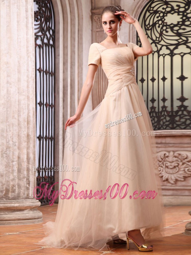 Appliques Square Champagne Wedding Dress with Short Sleeves