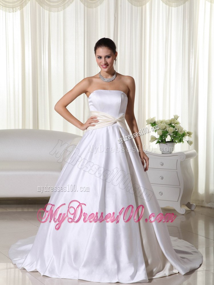 Cheap Strapless Court Train Simple Wedding Gowns On Sale
