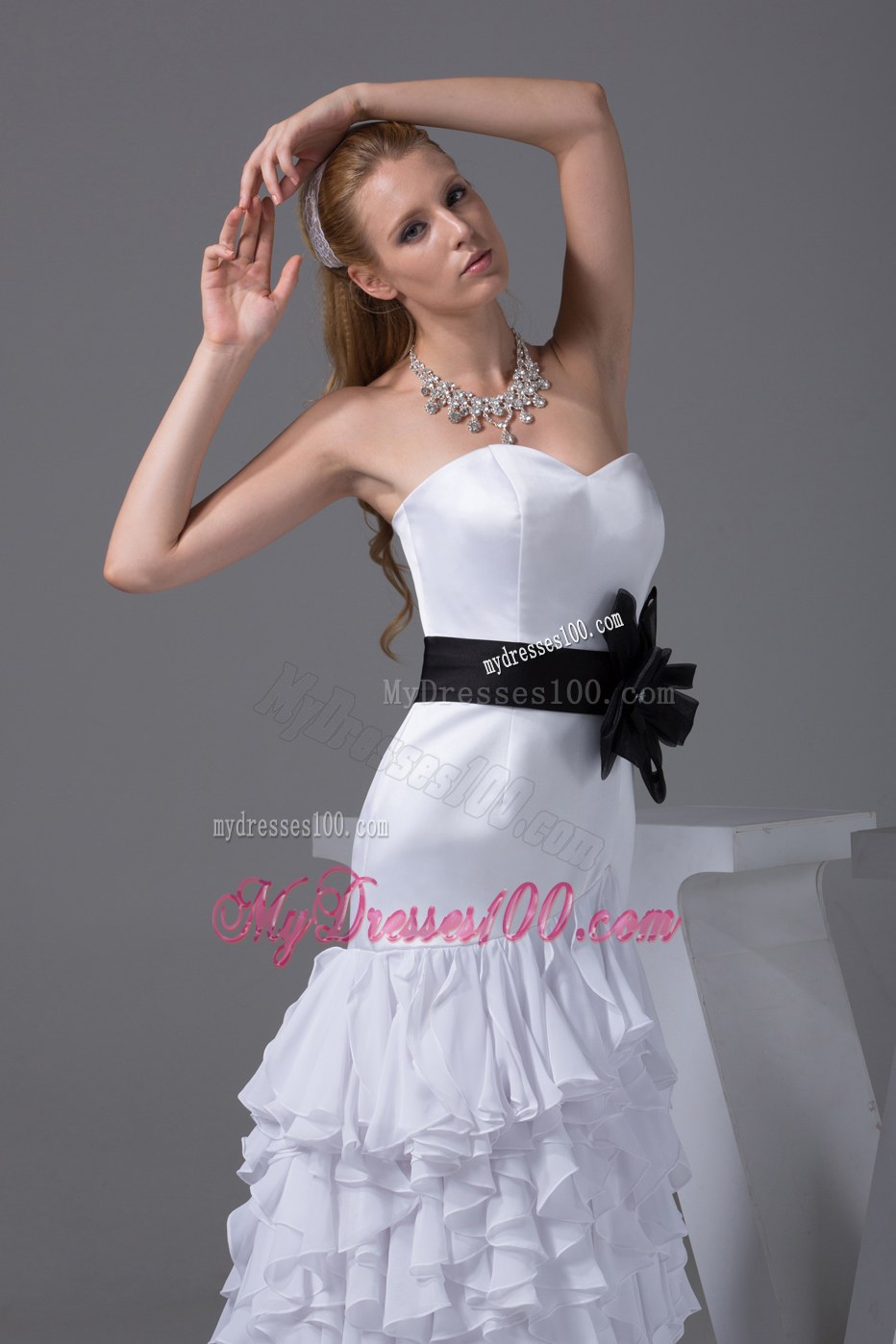 Sweetheart Black Sash Ruffles Wedding Dresses with Brush Train