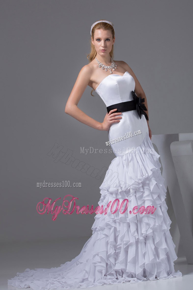 Sweetheart Black Sash Ruffles Wedding Dresses with Brush Train