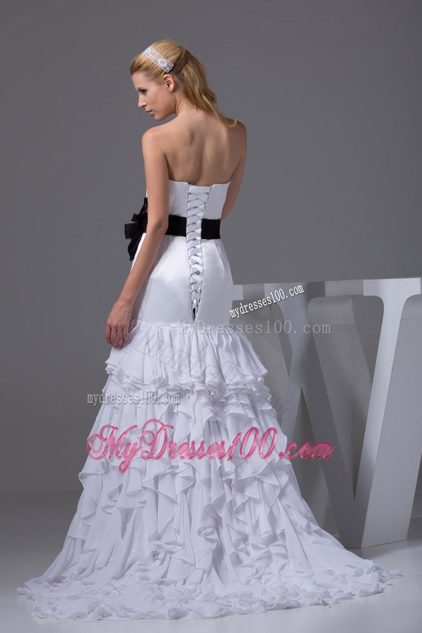 Sweetheart Black Sash Ruffles Wedding Dresses with Brush Train
