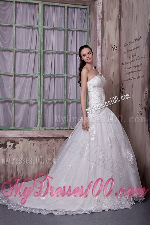 Custom Made Sweetheart Court Train Lace Bridal Gowns with Flowers