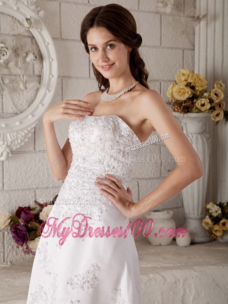 Discount Strapless High-low Wedding Dresses with Lace and Embroidery