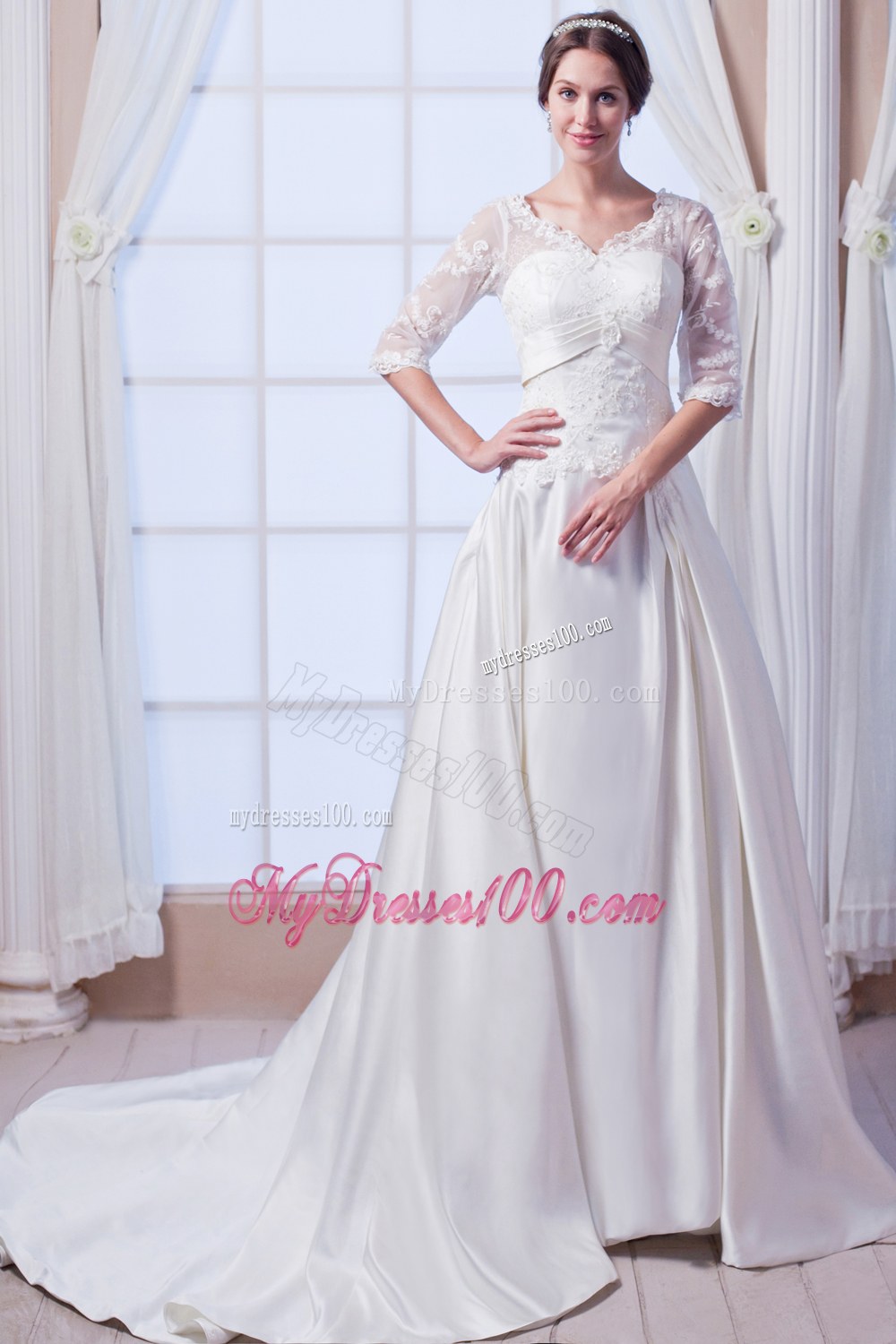 V-neck Court Train Appliques Wedding Dress with Half Sleeves