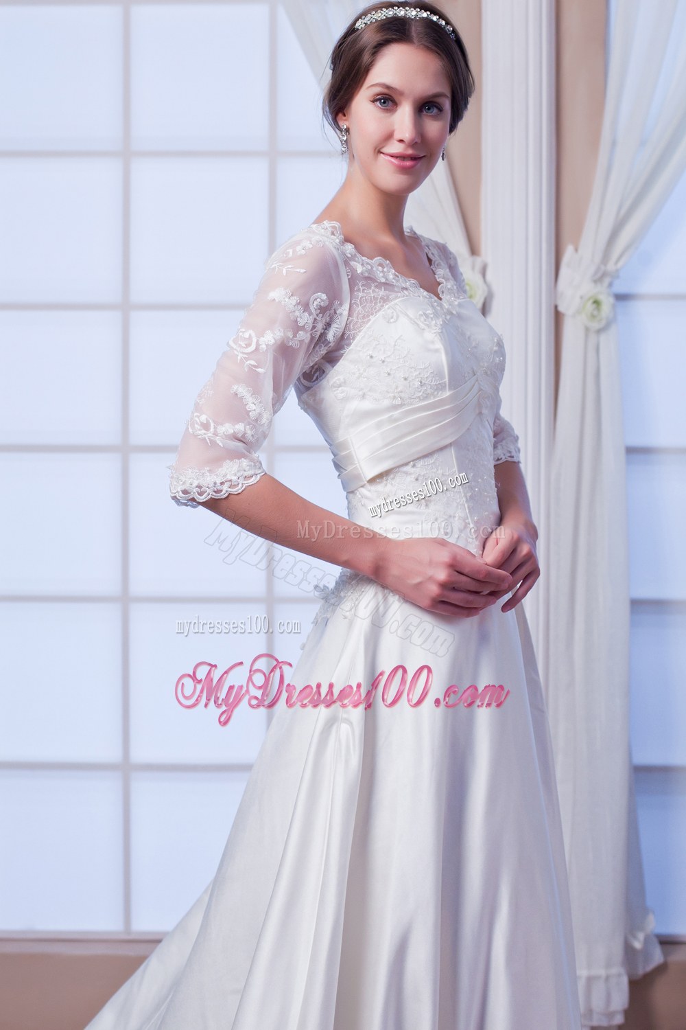 V-neck Court Train Appliques Wedding Dress with Half Sleeves