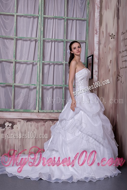 Elegant Strapless Chapel Train Bridal Dresses with Appliques and Pick-ups