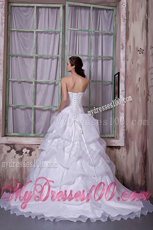 Elegant Strapless Chapel Train Bridal Dresses with Appliques and Pick-ups