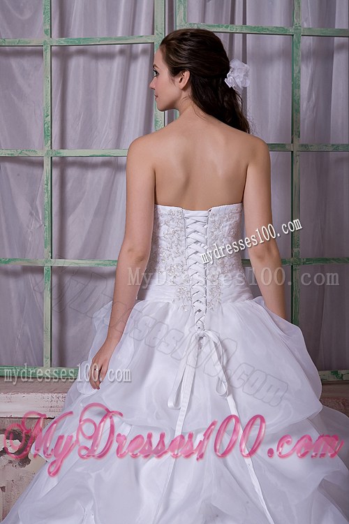 Elegant Strapless Chapel Train Bridal Dresses with Appliques and Pick-ups