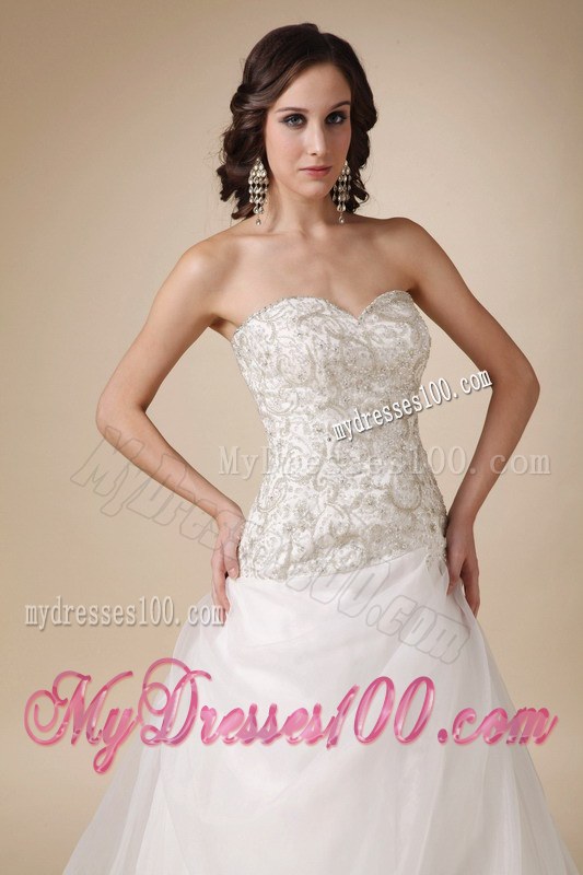 Elegant Sweetheart Court Train Beaded Wedding Gowns for Cheap