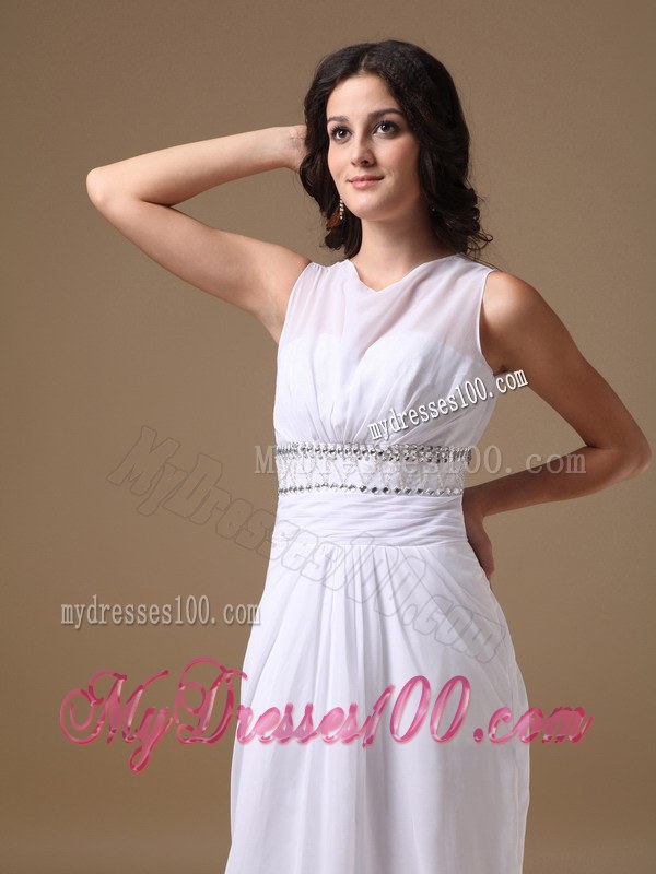 Elegant Empire Scoop Brush Train Beach Wedding Dress with Beading