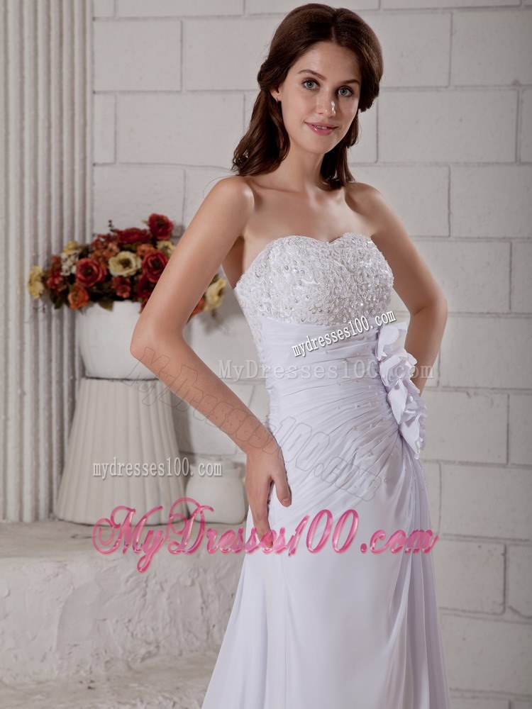 Elegant Strapless Court Train Beading Wedding Dresses with Flowers