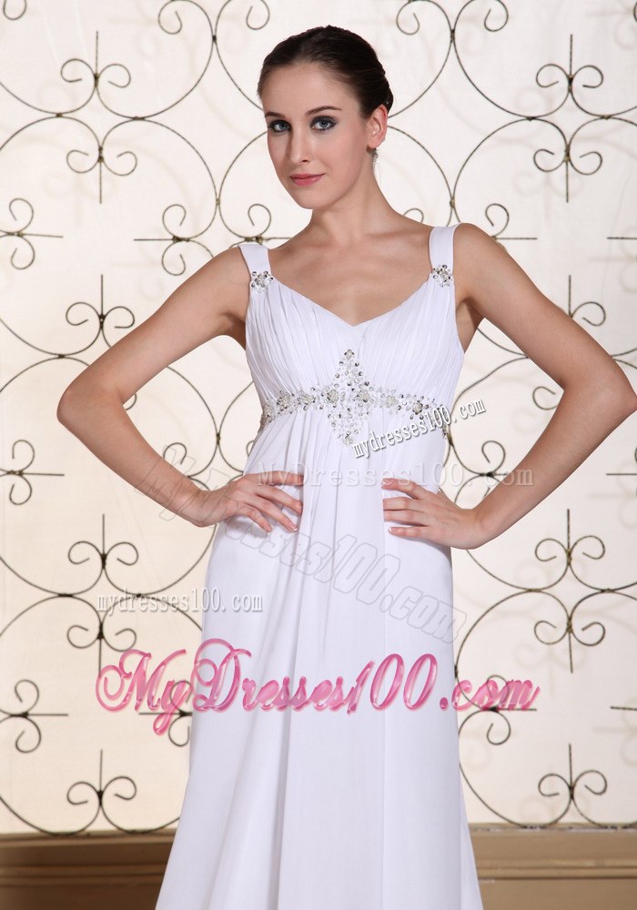 Elegant White Wedding Dress For 2013 V-neck Beaded Decorate Bust