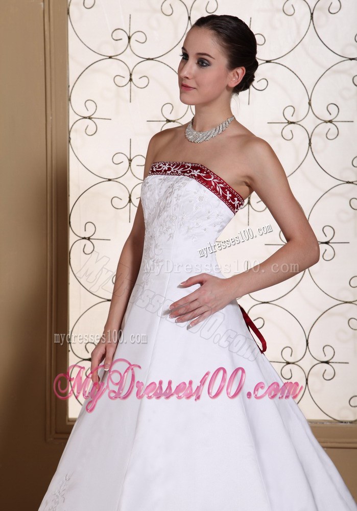 Gorgeous Chapel Train For 2013 Embroidery Wedding Dresses New Style