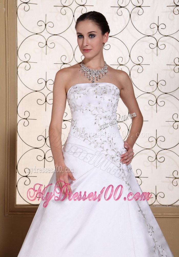 Modest Strapless Embroidery 2013 Cheap Wedding Dress On Sale