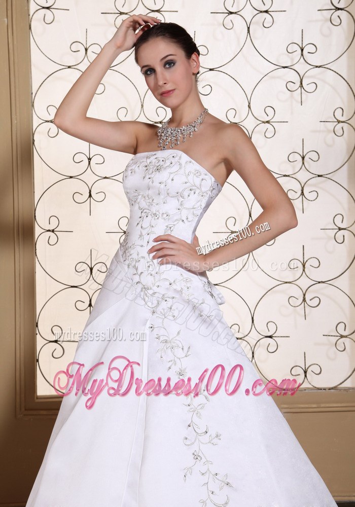 Modest Strapless Embroidery 2013 Cheap Wedding Dress On Sale