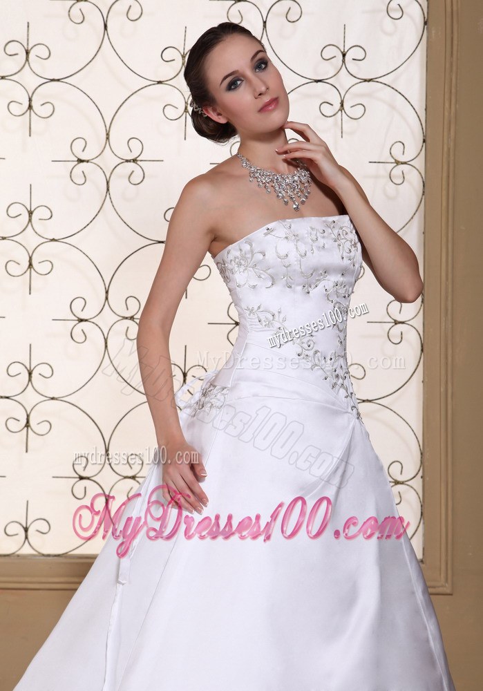Modest Strapless Embroidery 2013 Cheap Wedding Dress On Sale