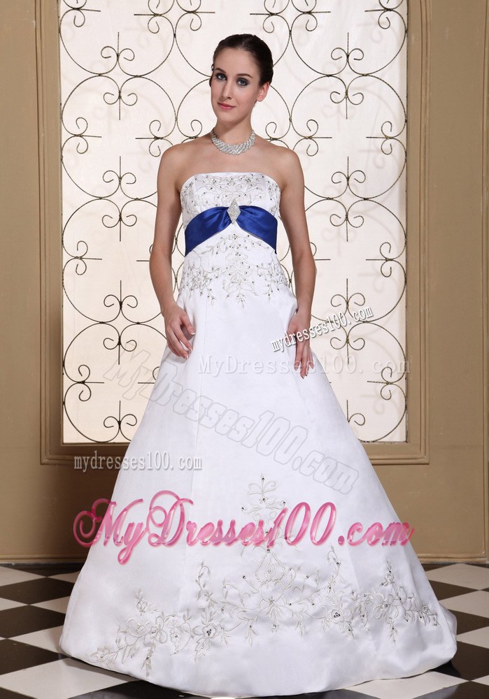 Modest Chapel Train For 2013 Embroidery and Beading Wedding Gowns