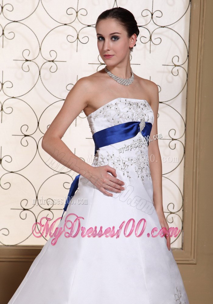 Modest Chapel Train For 2013 Embroidery and Beading Wedding Gowns