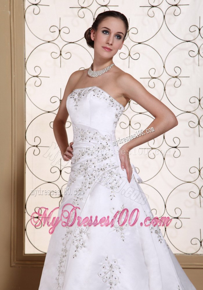 Embroidery with Beading Strapless Elegant For 2013 Wedding Dresses