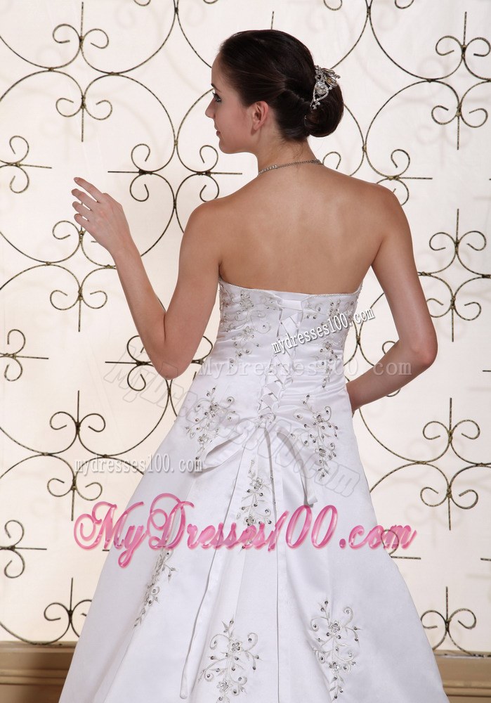 Embroidery with Beading Strapless Elegant For 2013 Wedding Dresses