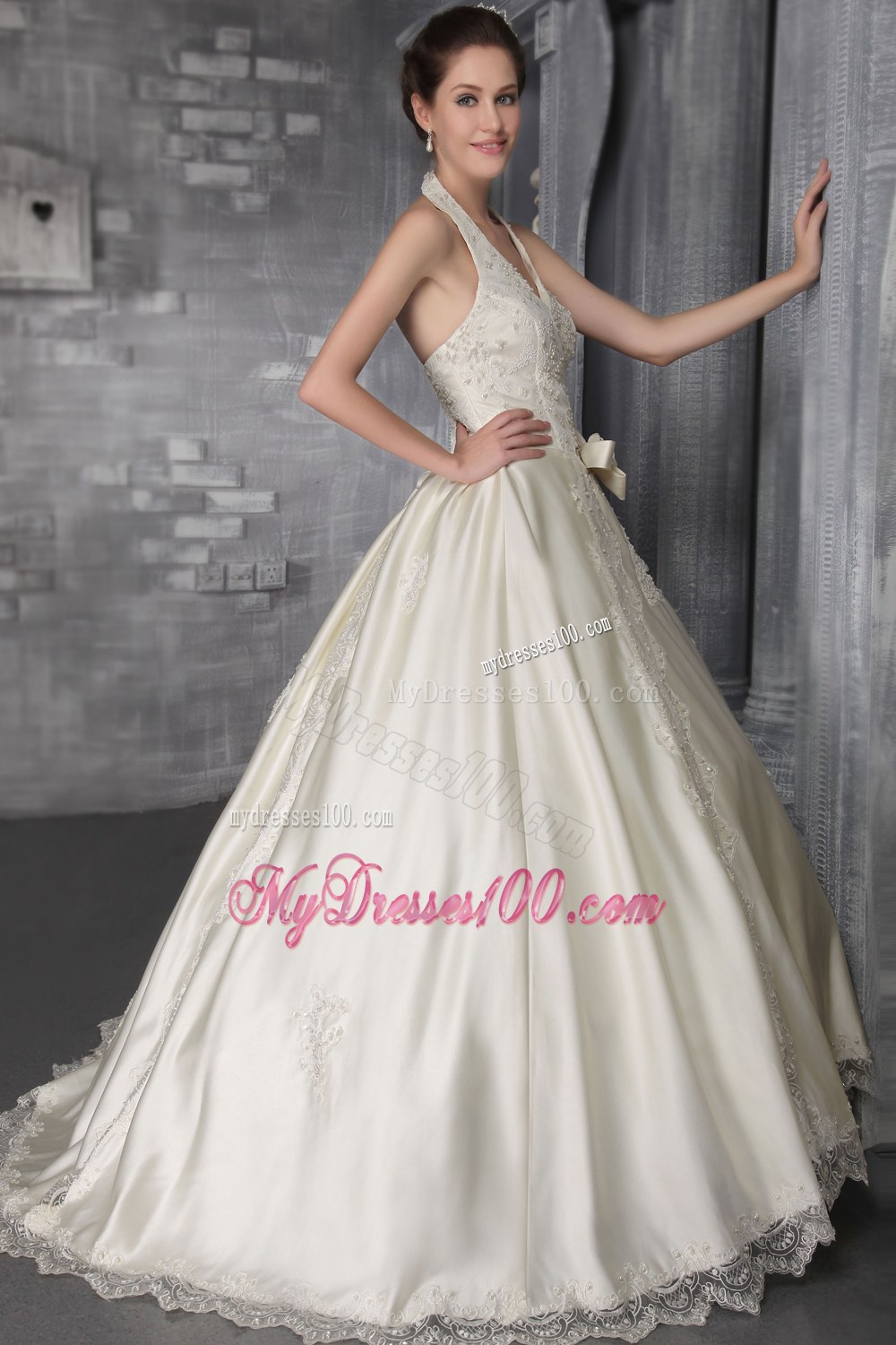 Fashionable Princess Halter Brush Train Lace Wedding Dresses