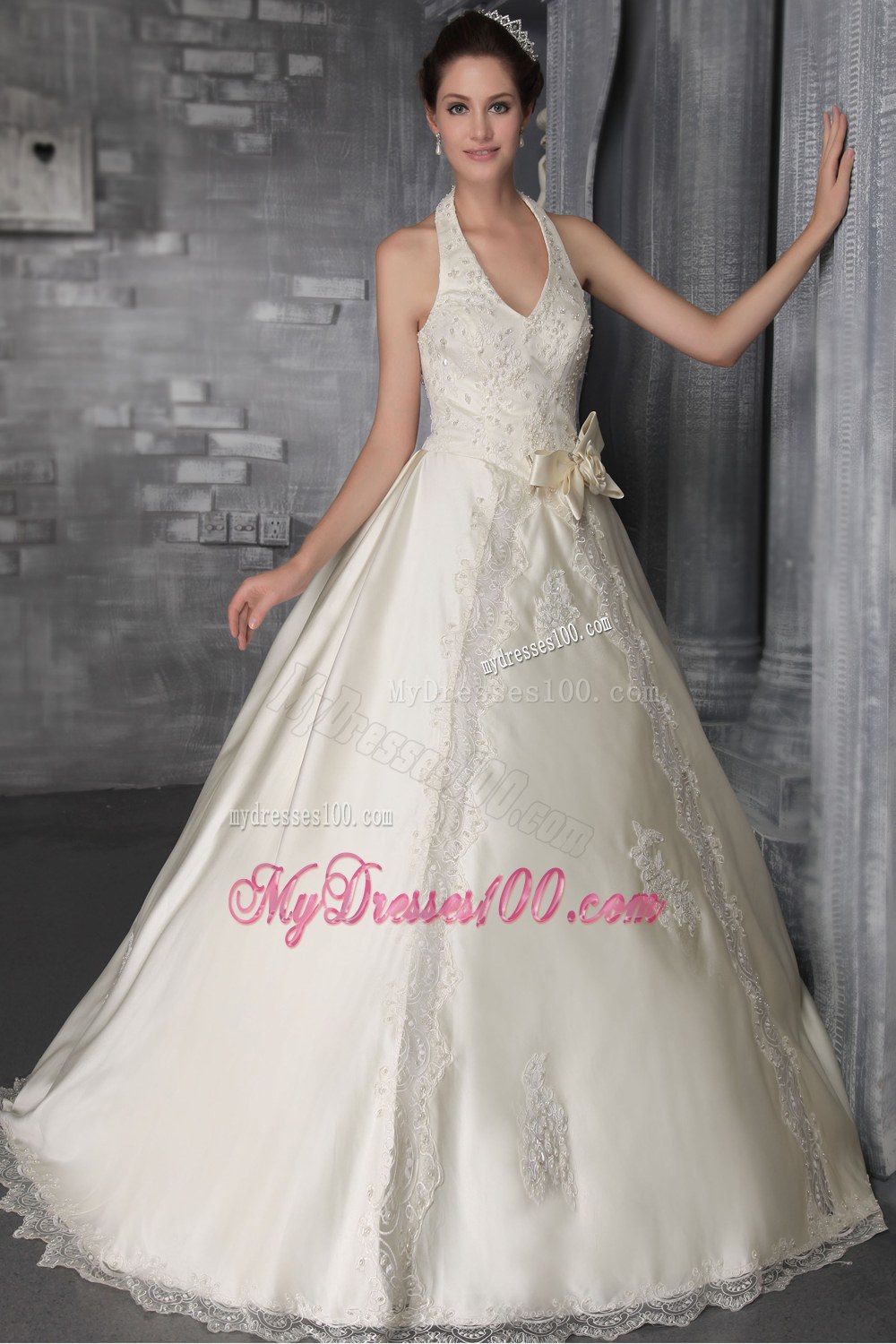 Fashionable Princess Halter Brush Train Lace Wedding Dresses