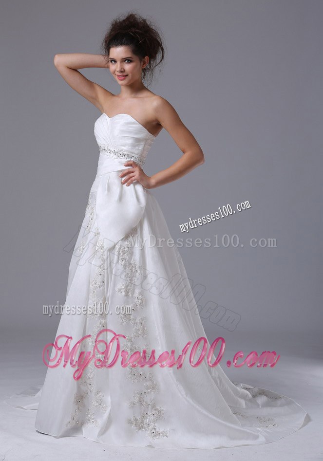 Fashionable Beaded Sweetheart Brush Train Wedding Dresses