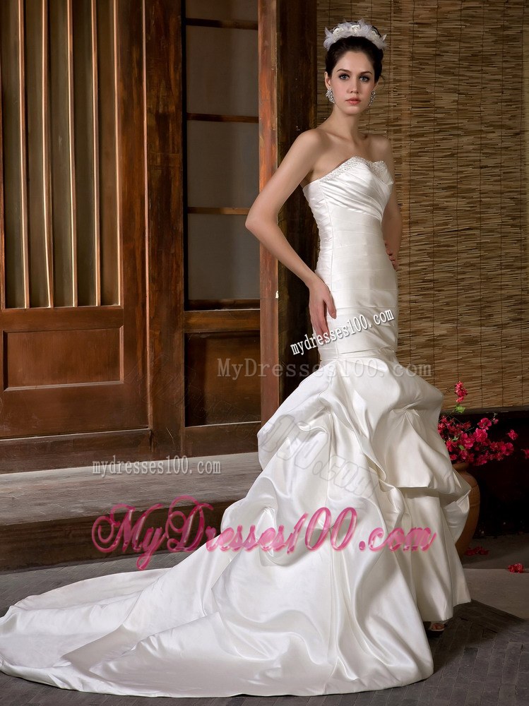 Pretty Mermaid Strapless Chapel Train Pick-ups Wedding Dress