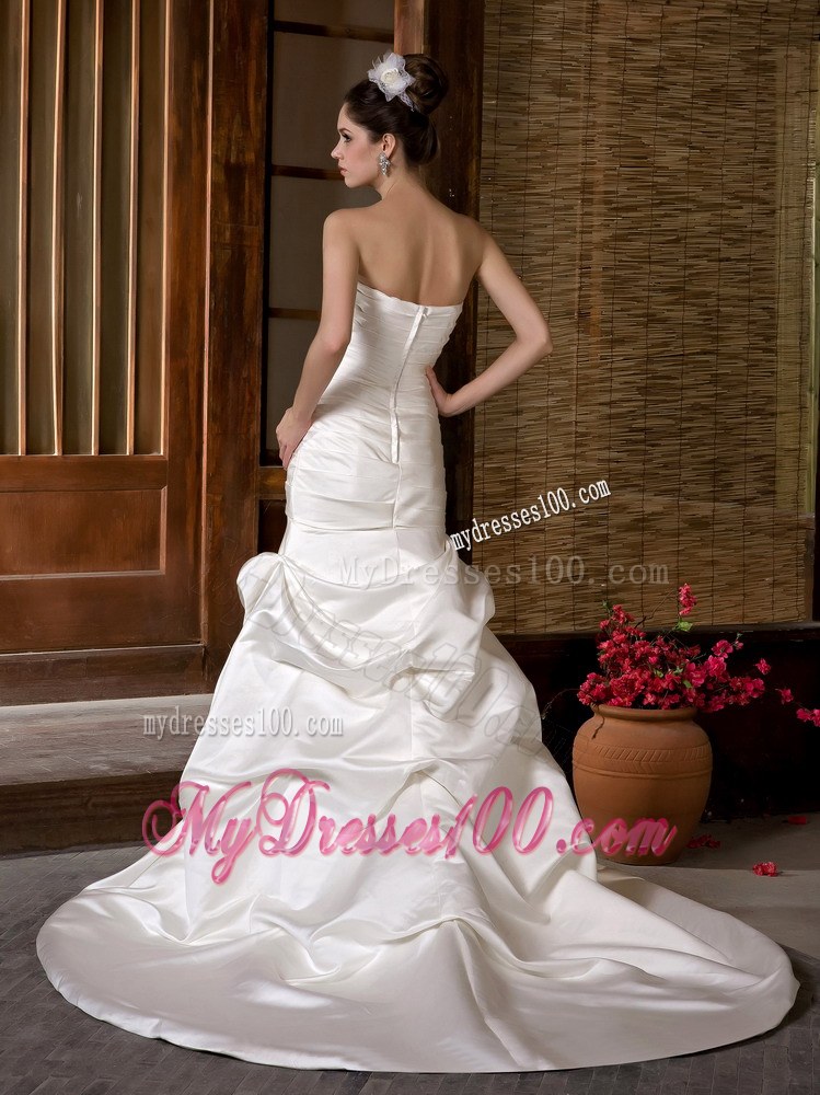 Pretty Mermaid Strapless Chapel Train Pick-ups Wedding Dress
