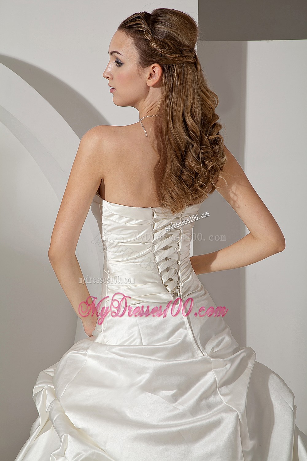 Formal Sweetheart Chapel Train Beaded Wedding Dress with Flowers