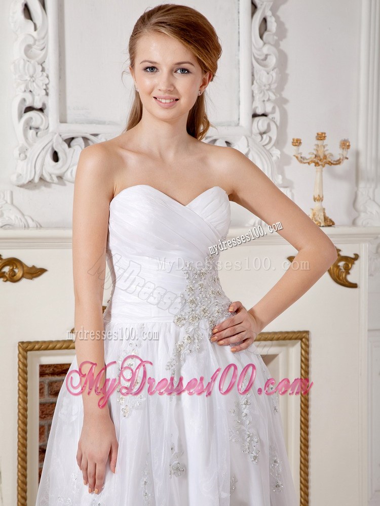 Informal Empire Sweetheart Tea-length Lace Appliques Wedding Dress