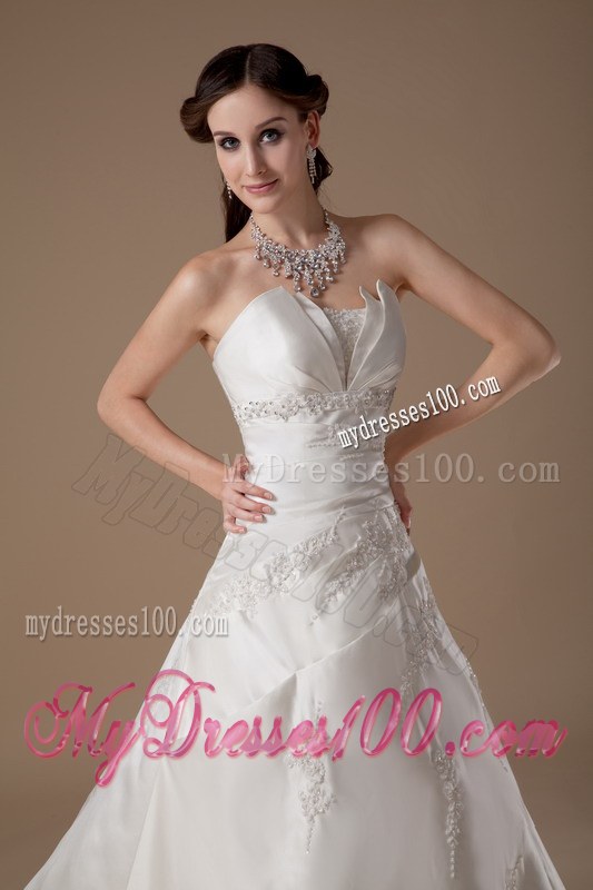 Pretty Strapless Court Train Cheap Wedding Dress with Appliques