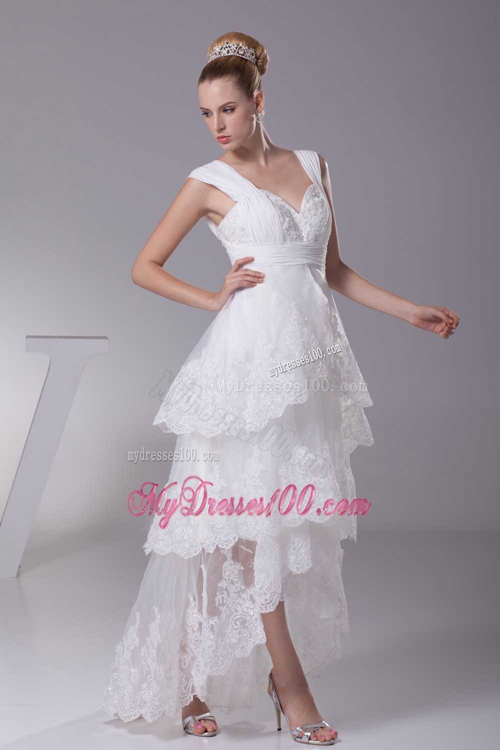 Fashionable Lace Straps High-low Wedding Dresses with Layers