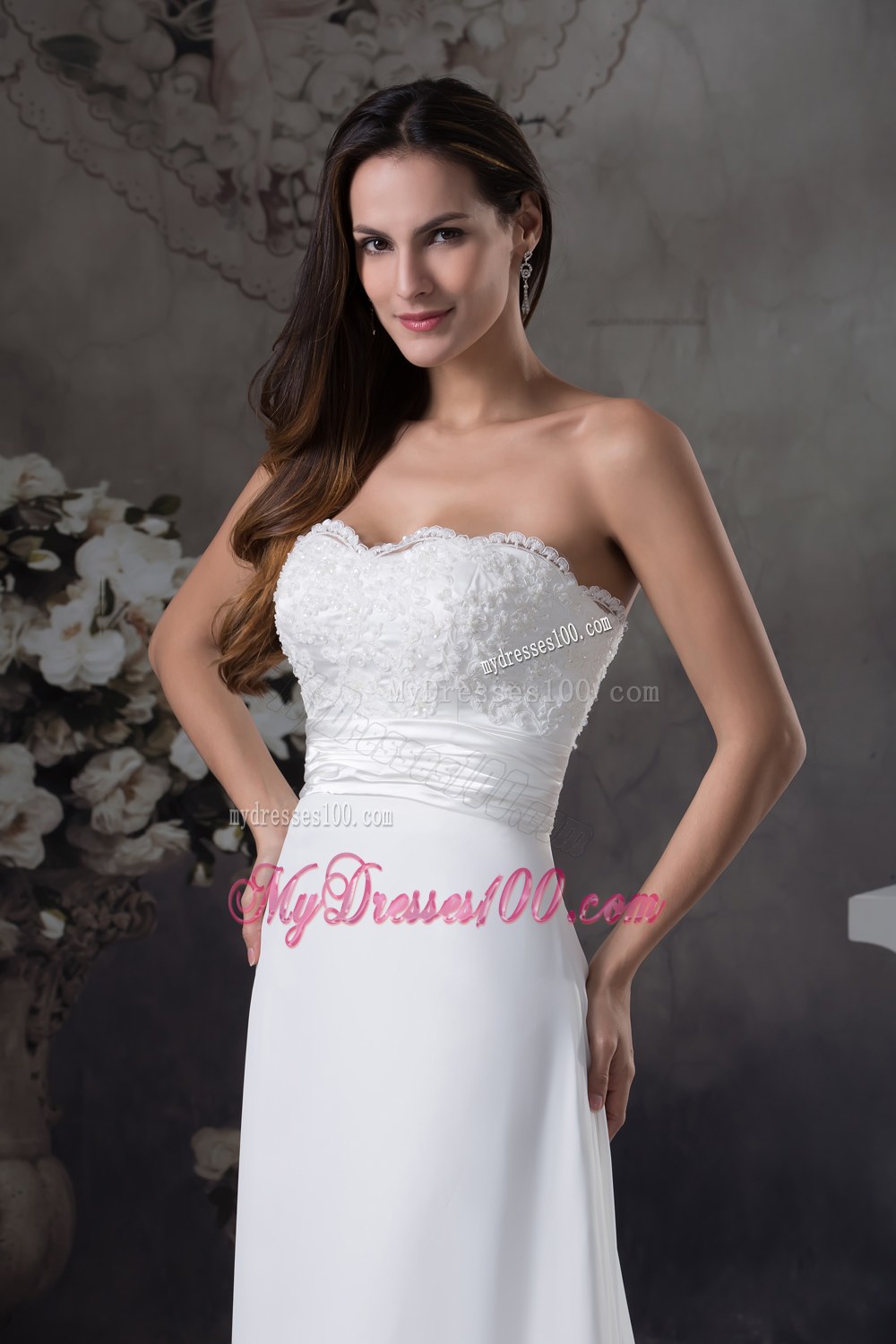 Lace Wedding Dress With Sweetheart A-line Brush Train