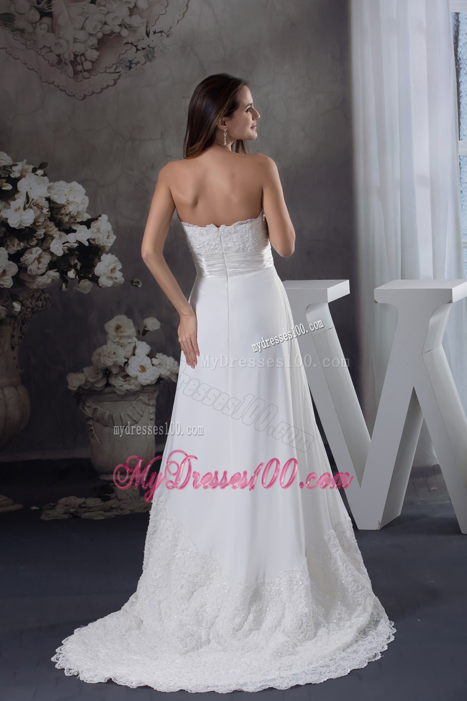 Lace Wedding Dress With Sweetheart A-line Brush Train