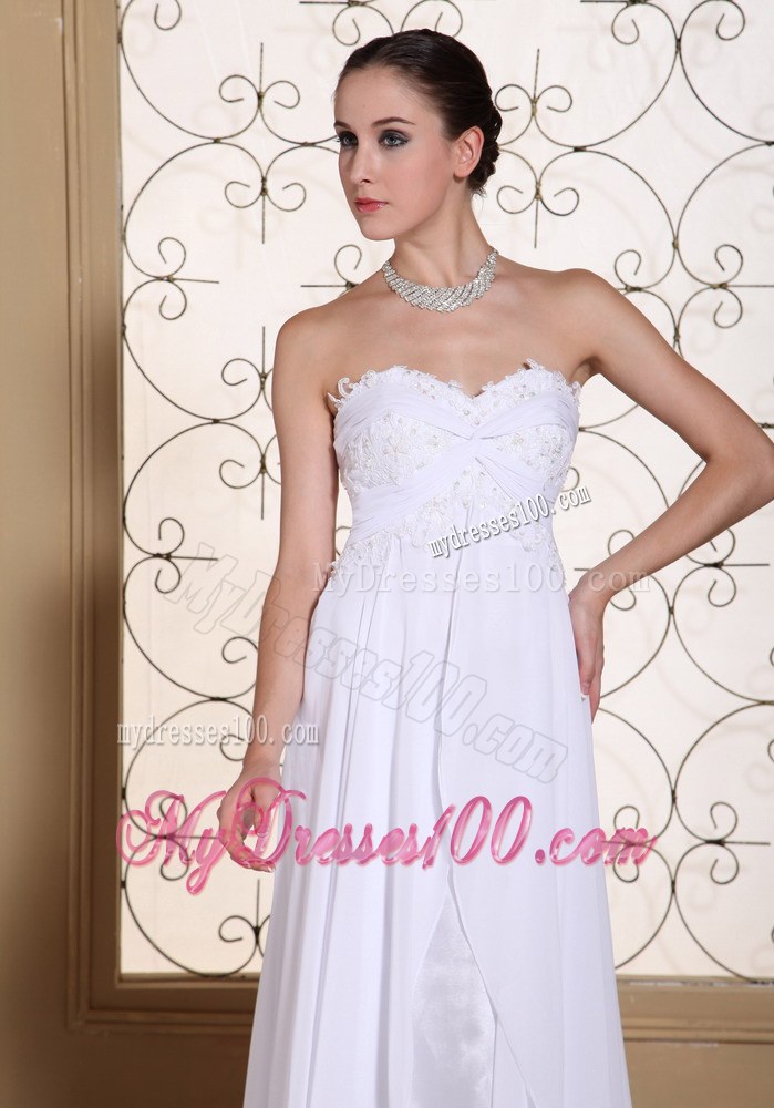 Lace Decorate Bust White Wedding Dresses For 2013 Brush Train