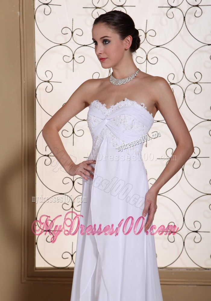 Lace Decorate Bust White Wedding Dresses For 2013 Brush Train