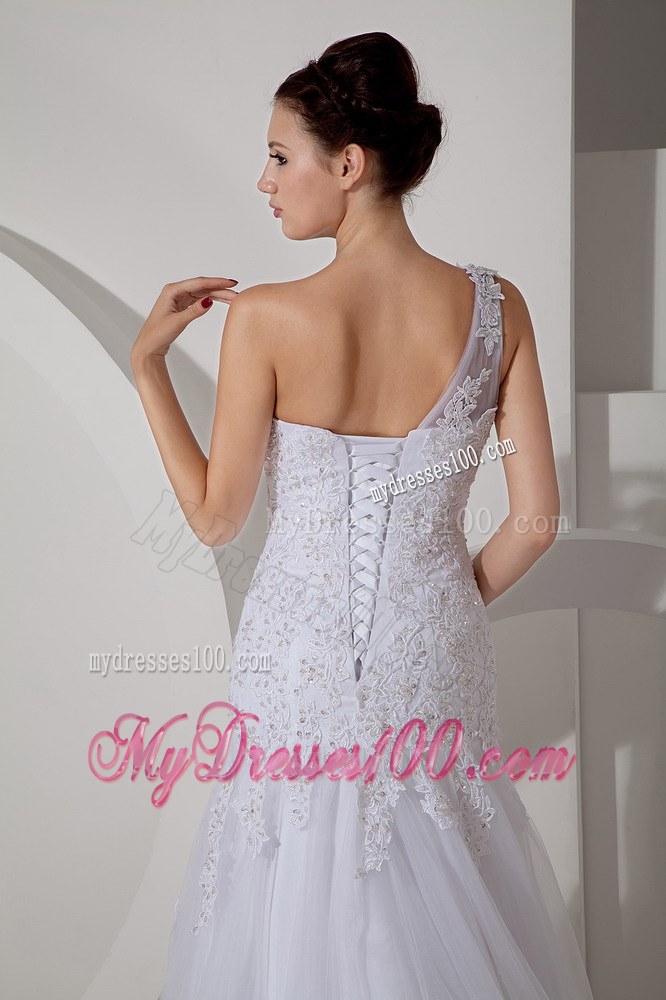 Lovely One Shoulder Court Train Pretty Lace Wedding Dress for 2013