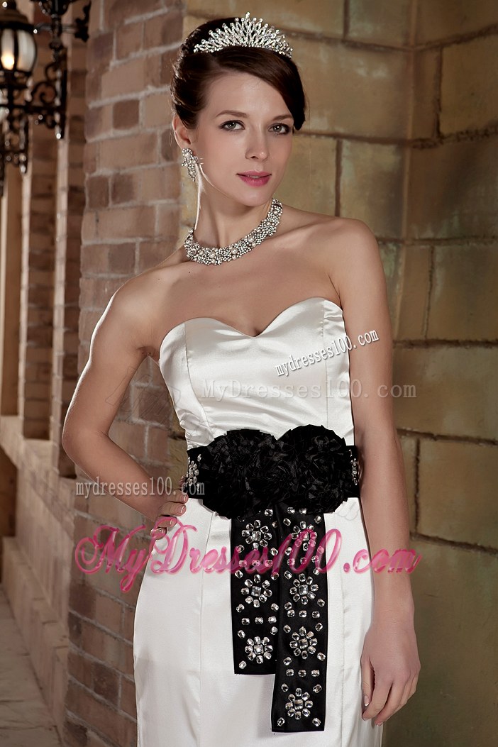 Lovely Sweetheart Brush Train Beaded Wedding Dress with Black Belt