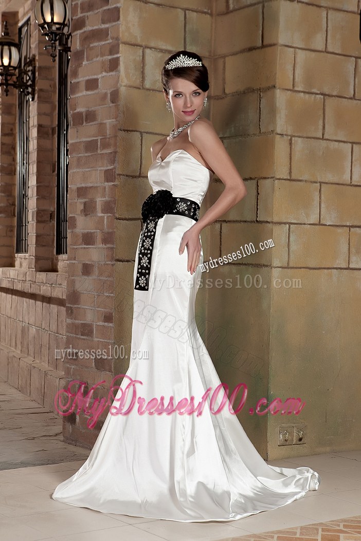 Lovely Sweetheart Brush Train Beaded Wedding Dress with Black Belt